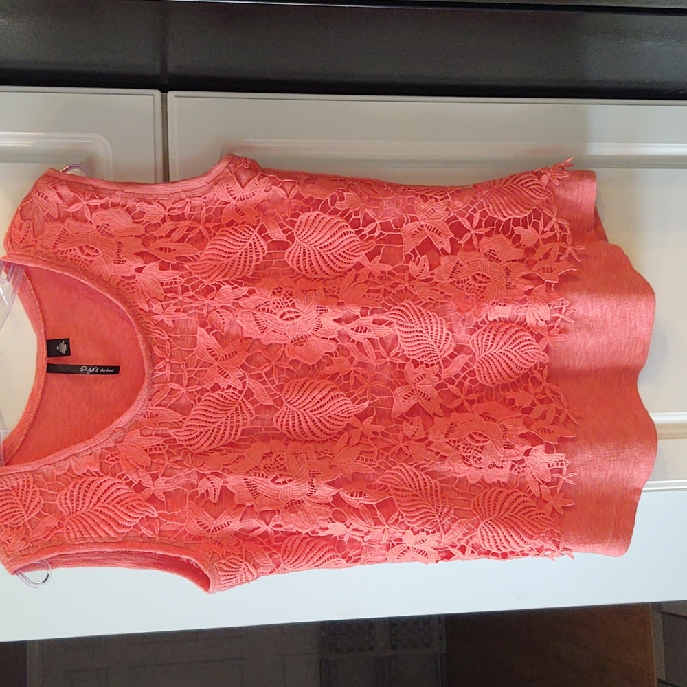 Ladies Sleeves shirt